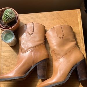 MANGO boots camel sz 39